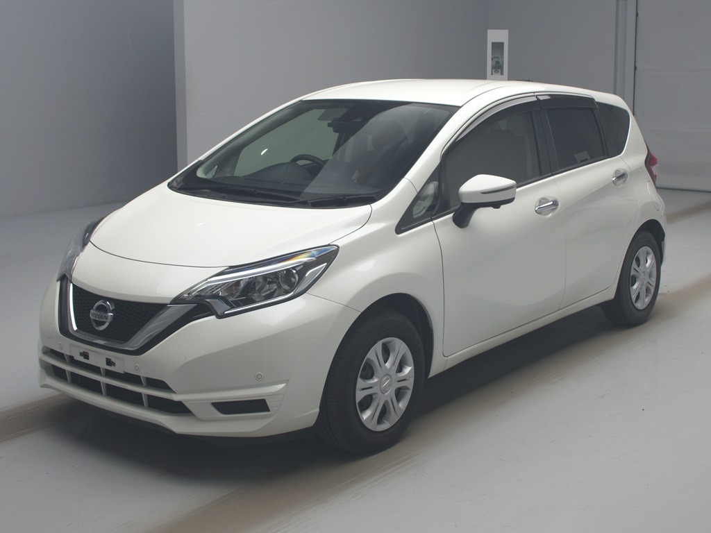 日産 ノート X