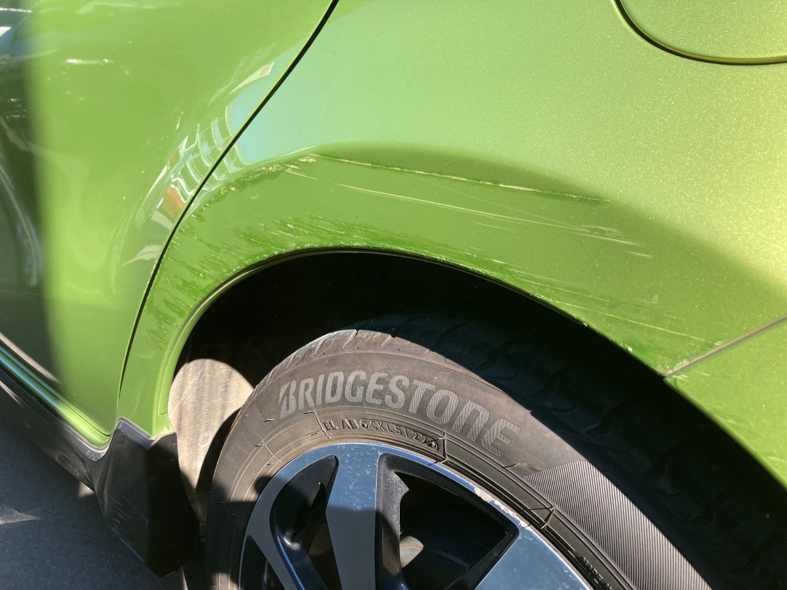 キズ・ヘコミ_38