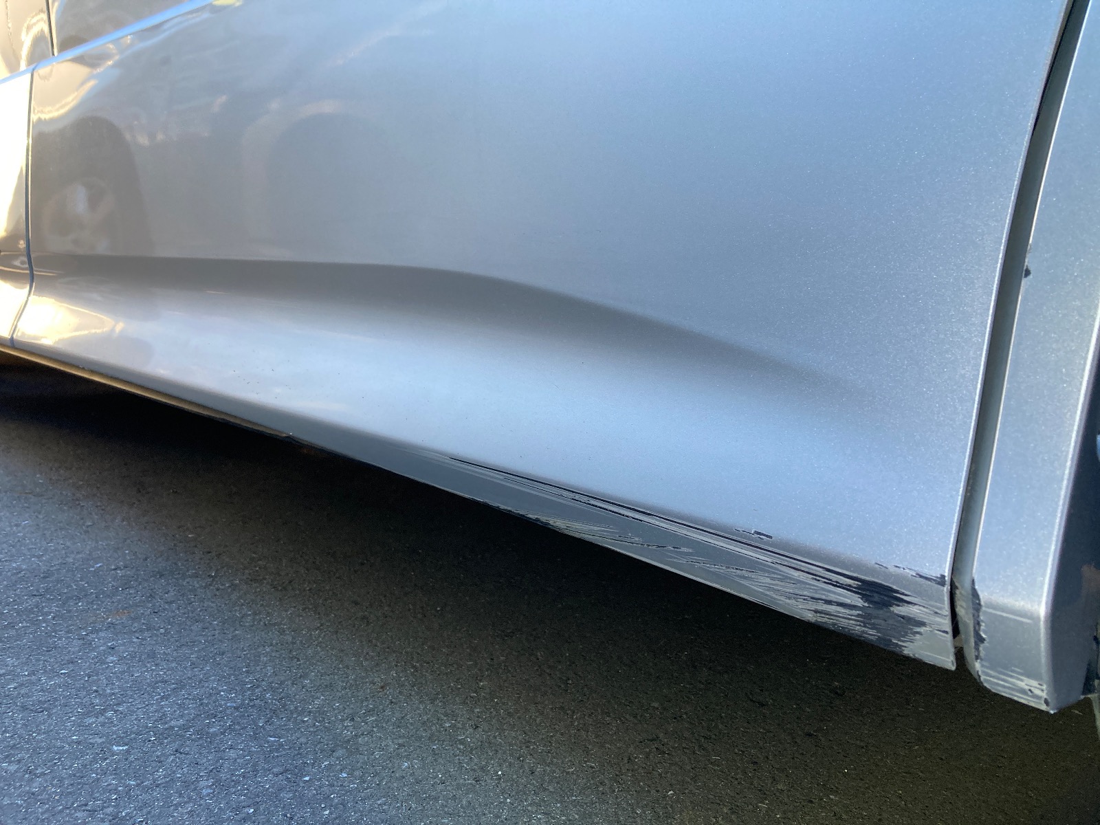 キズ・ヘコミ_25