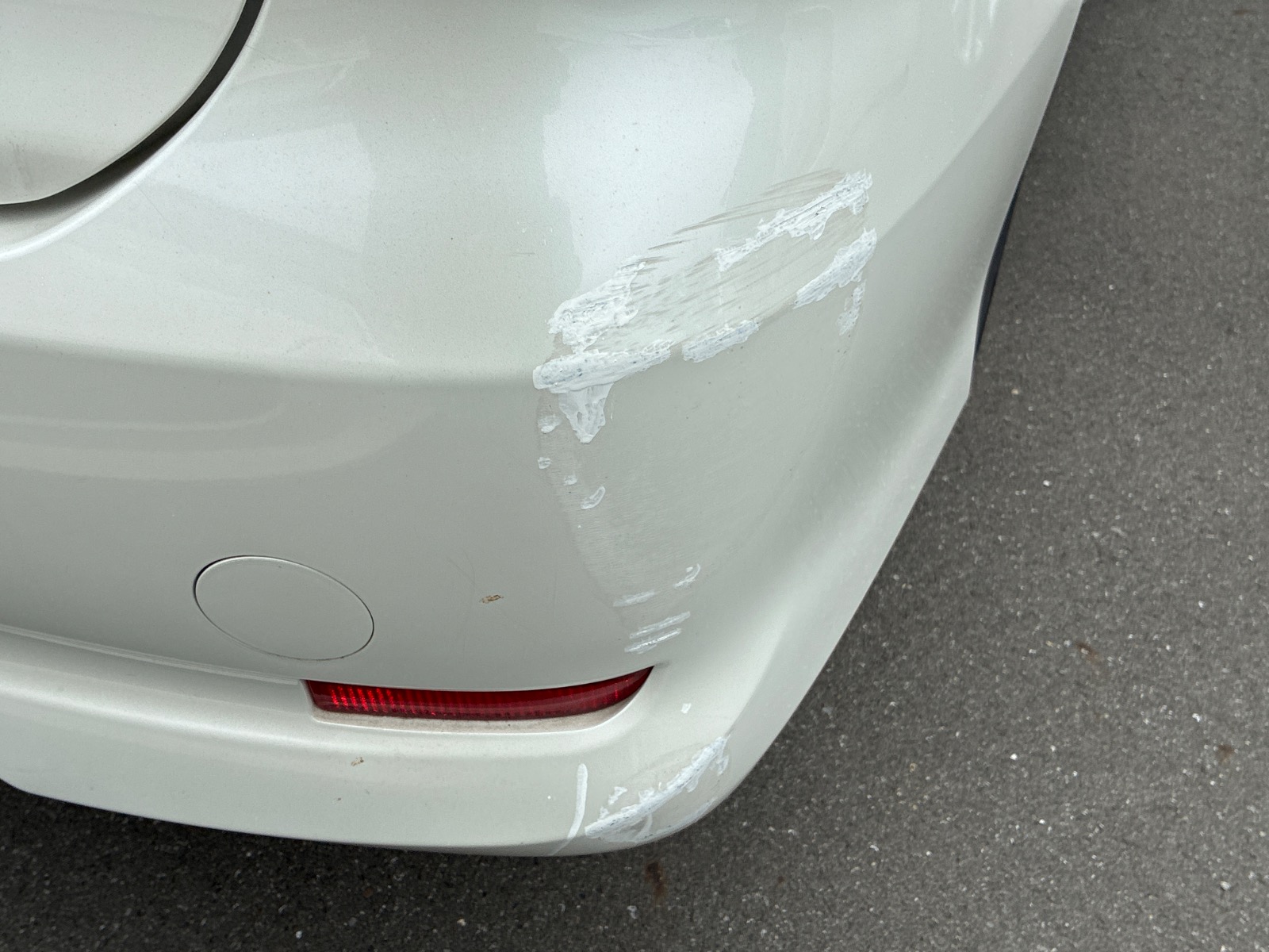 キズ・ヘコミ_56