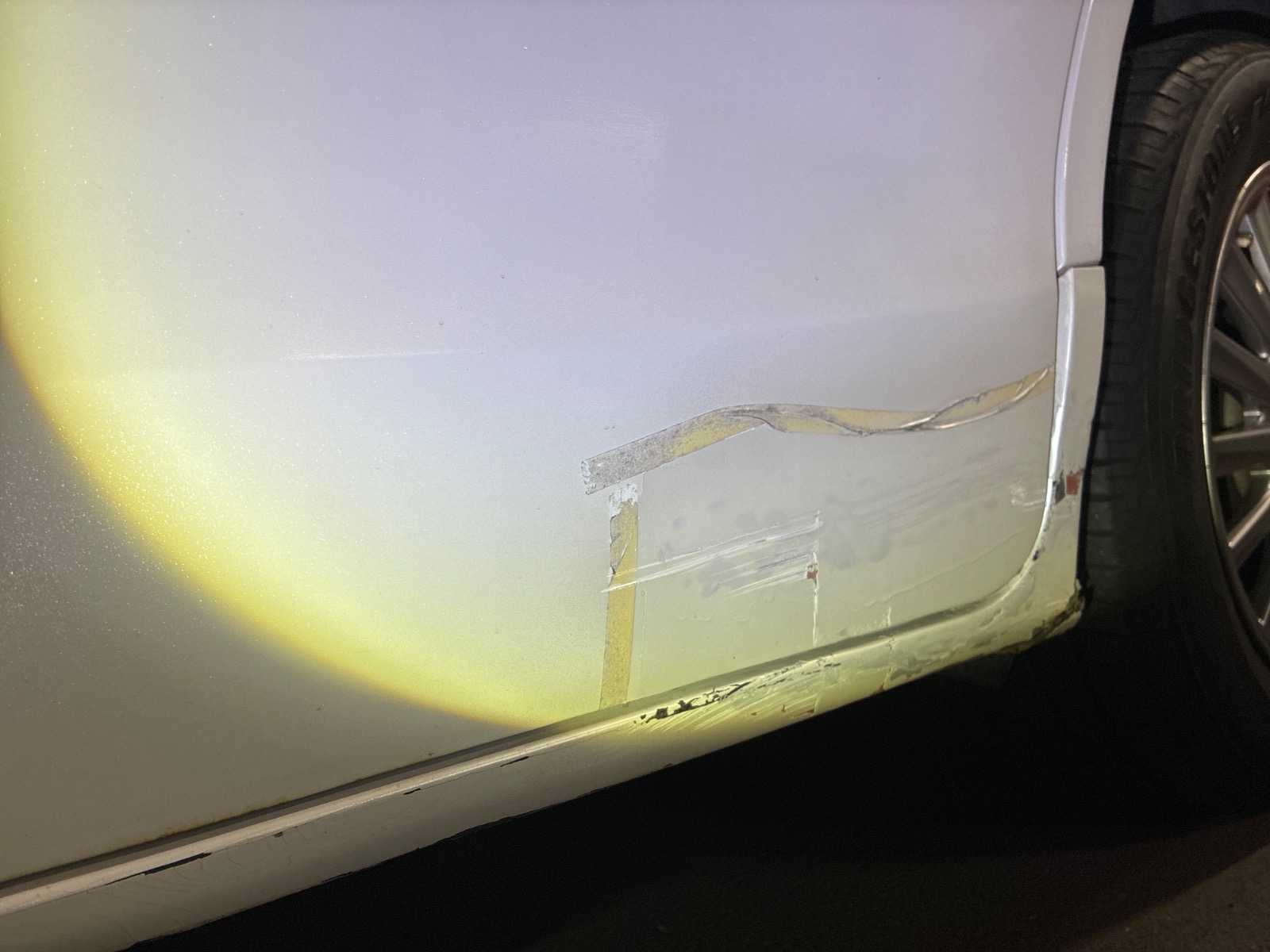 キズ・ヘコミ_25