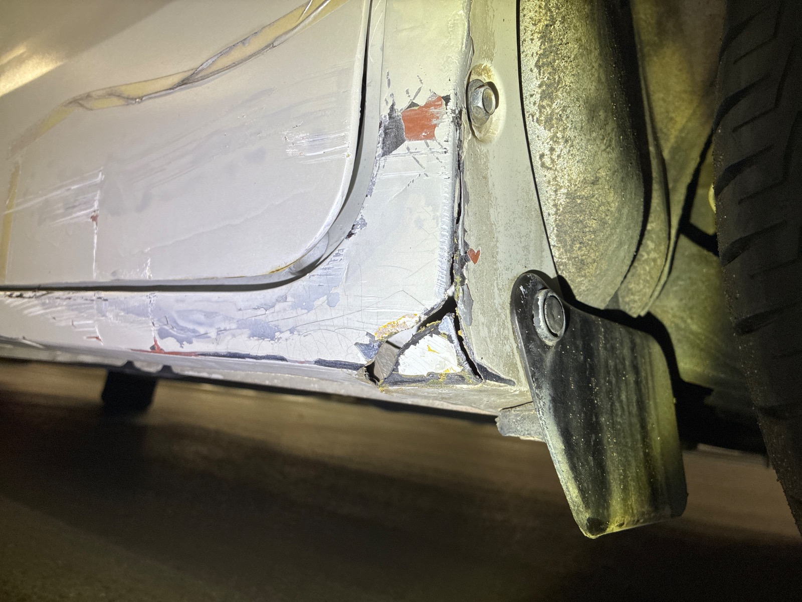 キズ・ヘコミ_64