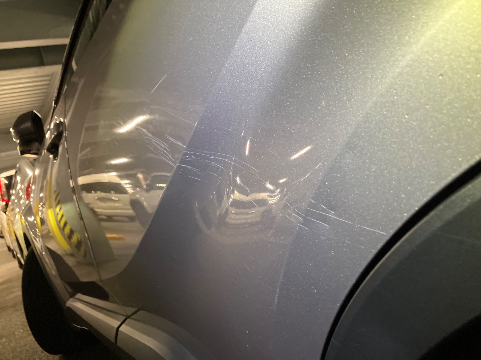 キズ・ヘコミ_24