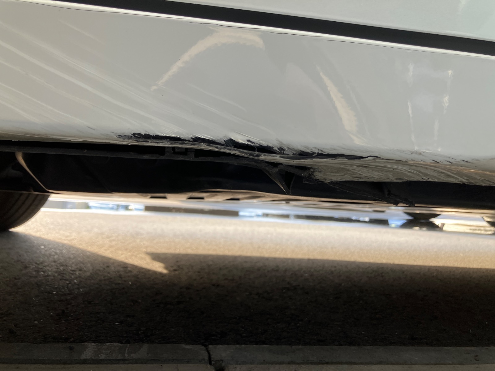 キズ・ヘコミ_64