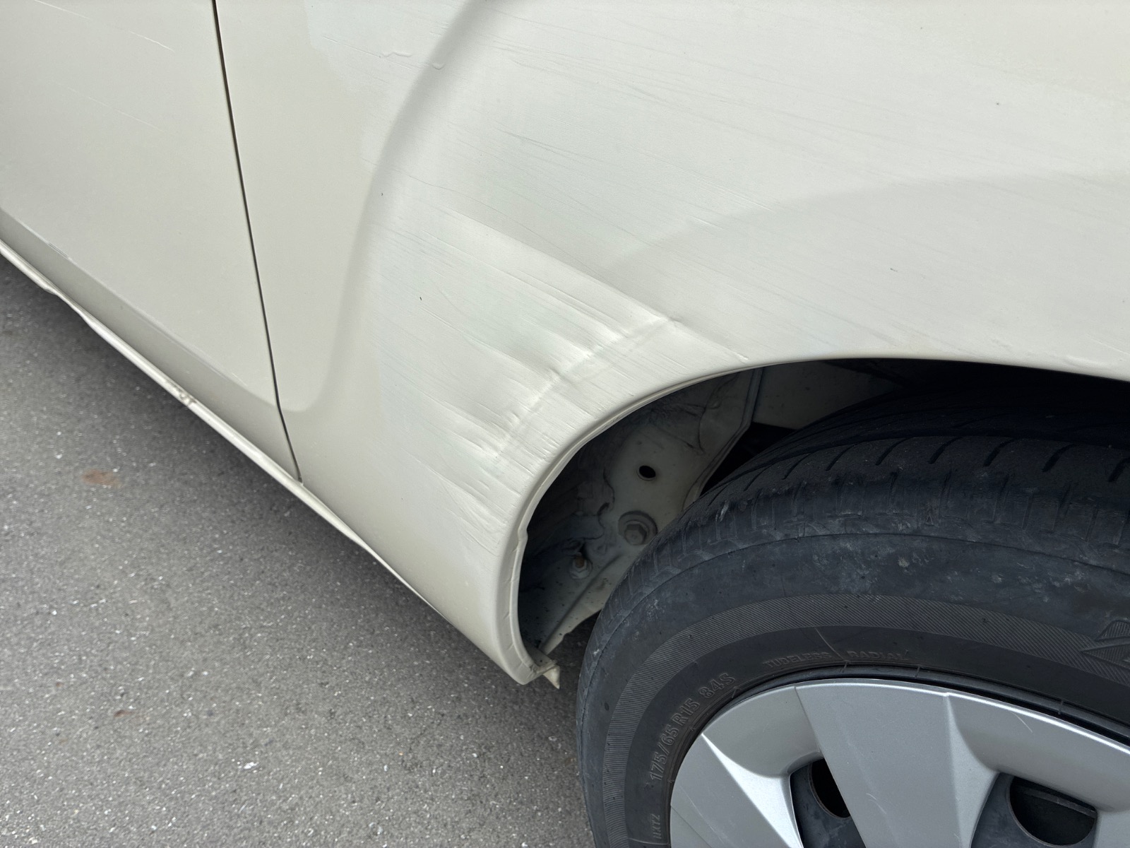 キズ・ヘコミ_38