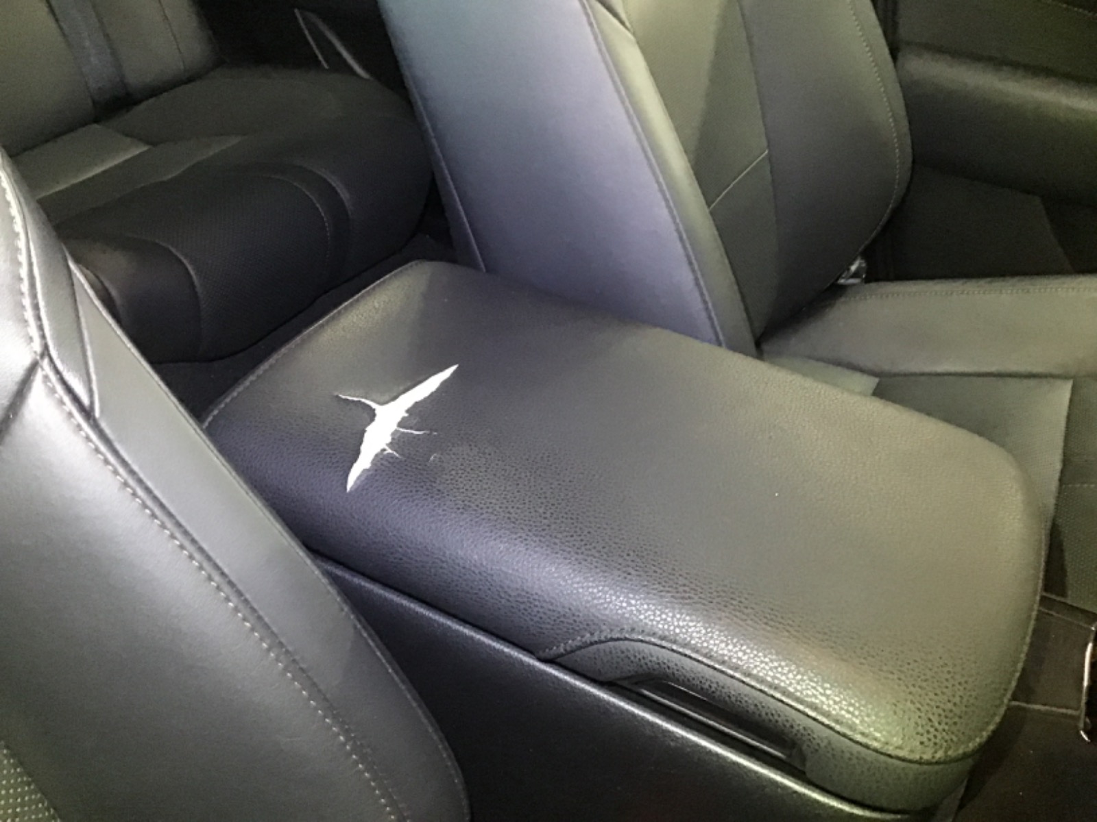 キズ・ヘコミ_64