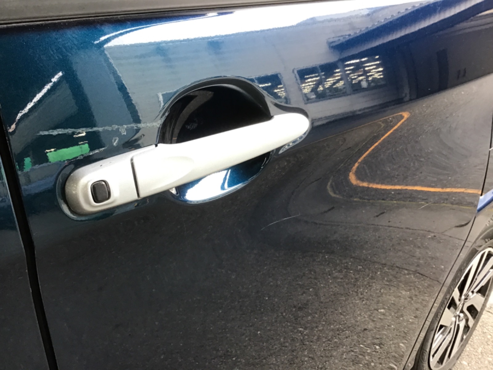 キズ・ヘコミ_24