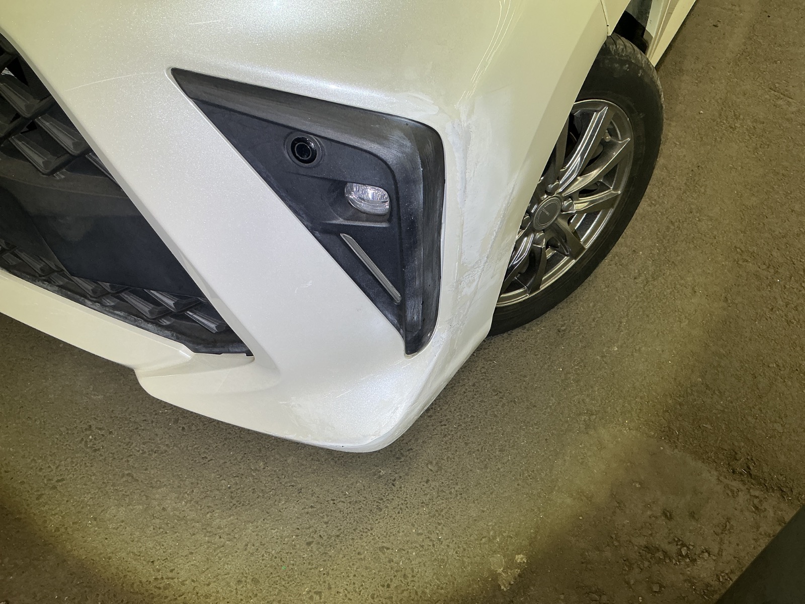 キズ・ヘコミ_05