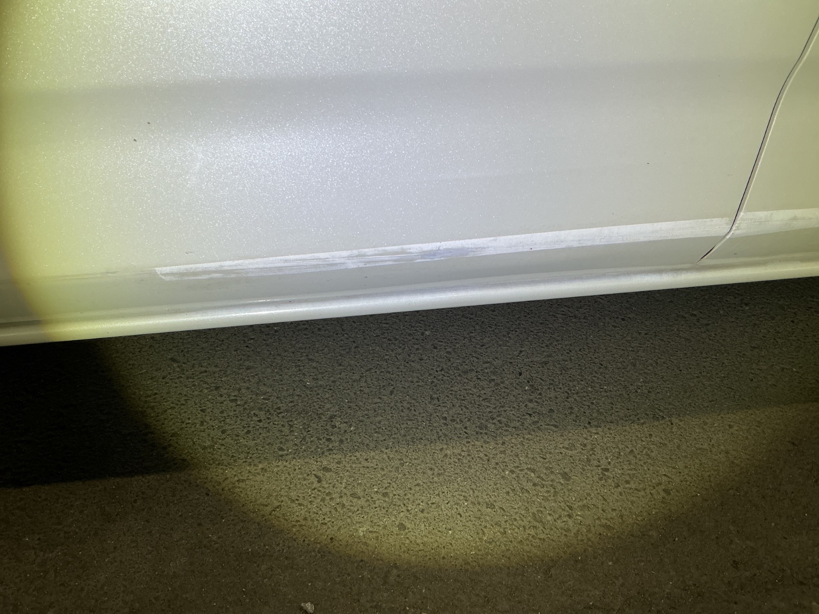 キズ・ヘコミ_17