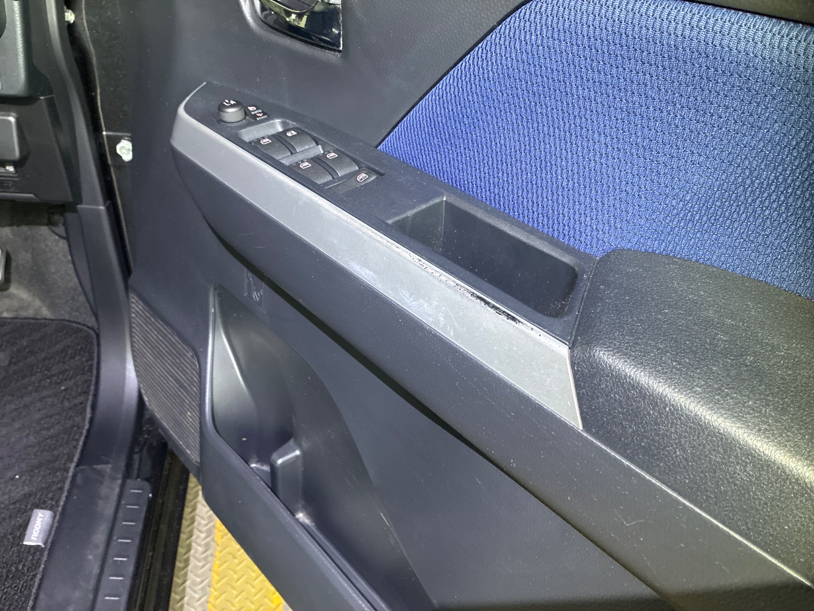 キズ・ヘコミ_65