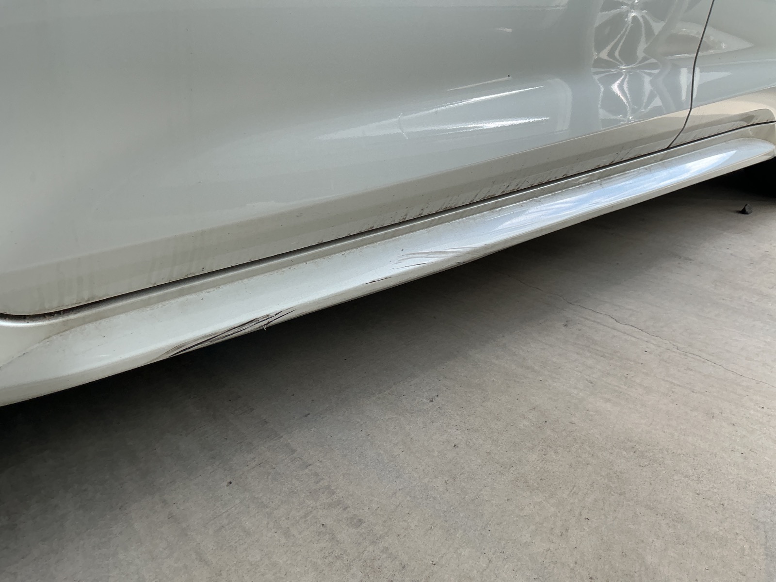 キズ・ヘコミ_16