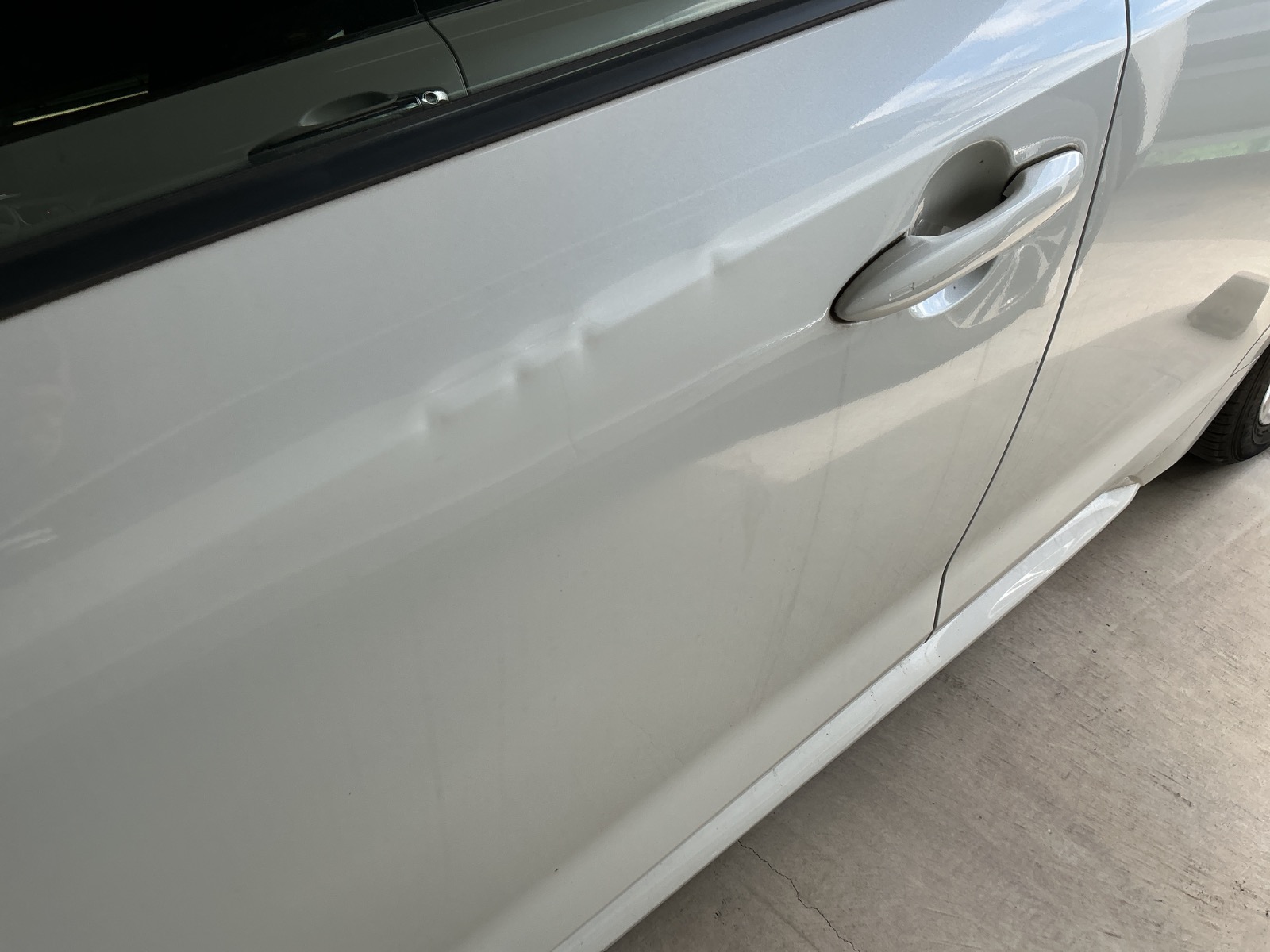 キズ・ヘコミ_17