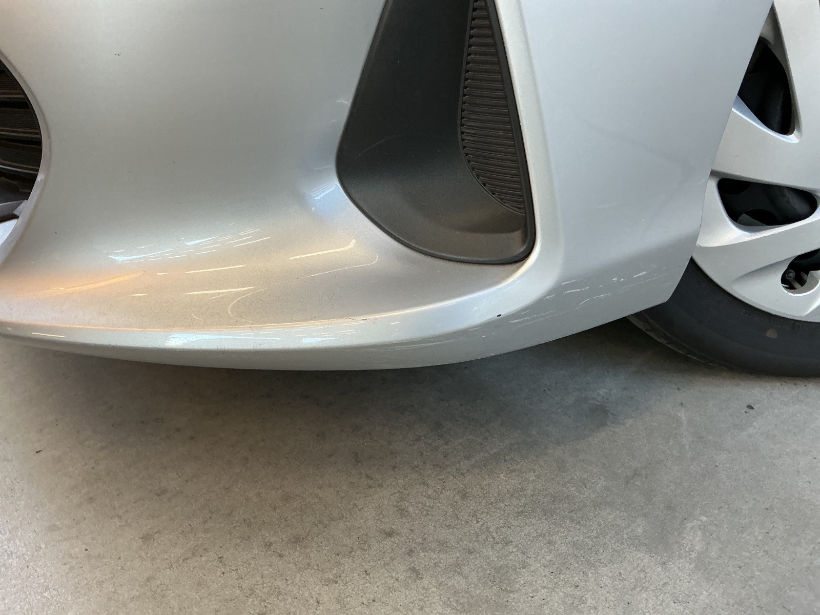 キズ・ヘコミ_05