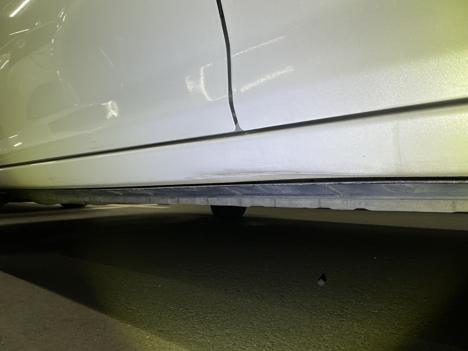 キズ・ヘコミ_21