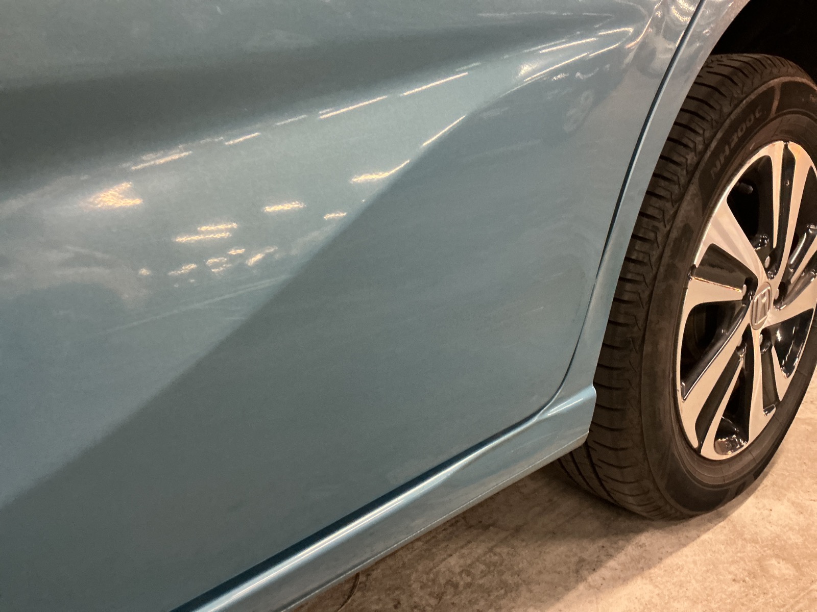 キズ・ヘコミ_25