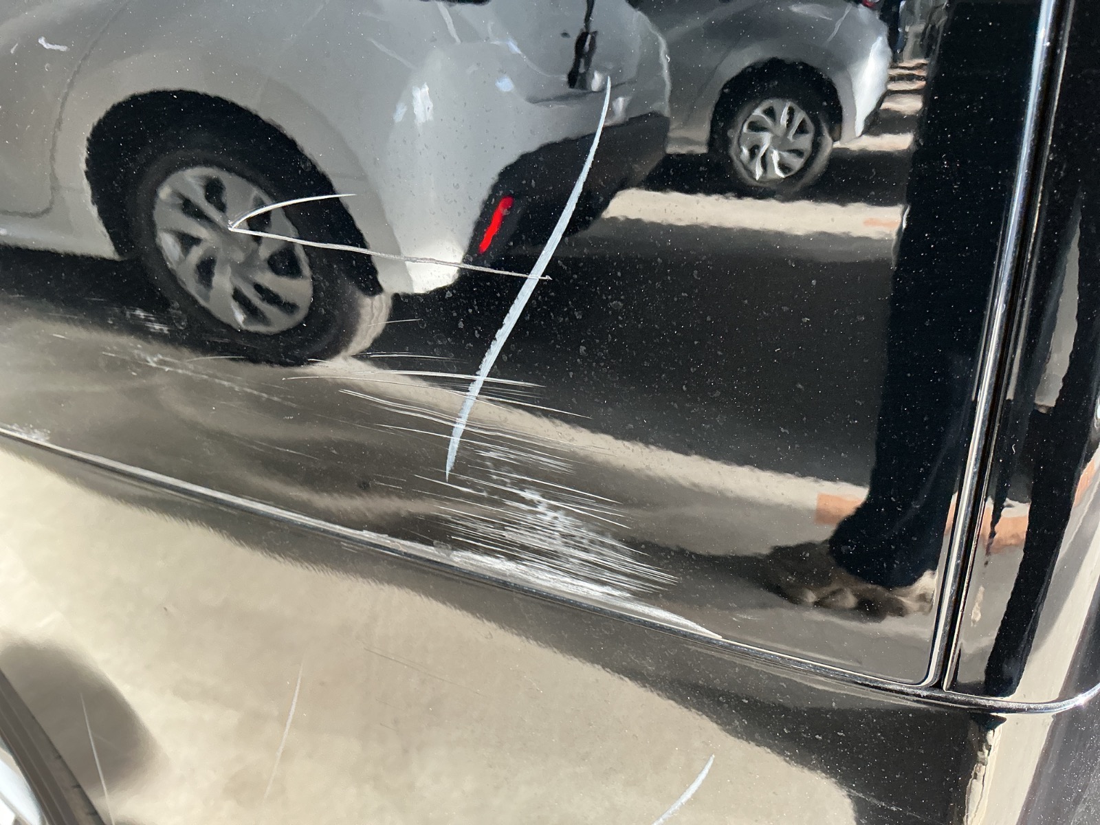 キズ・ヘコミ_39