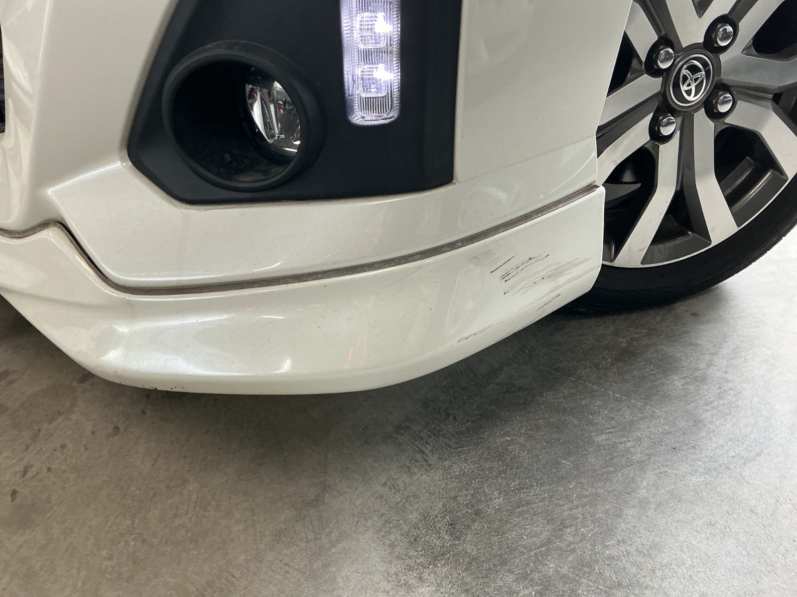 キズ・ヘコミ_05