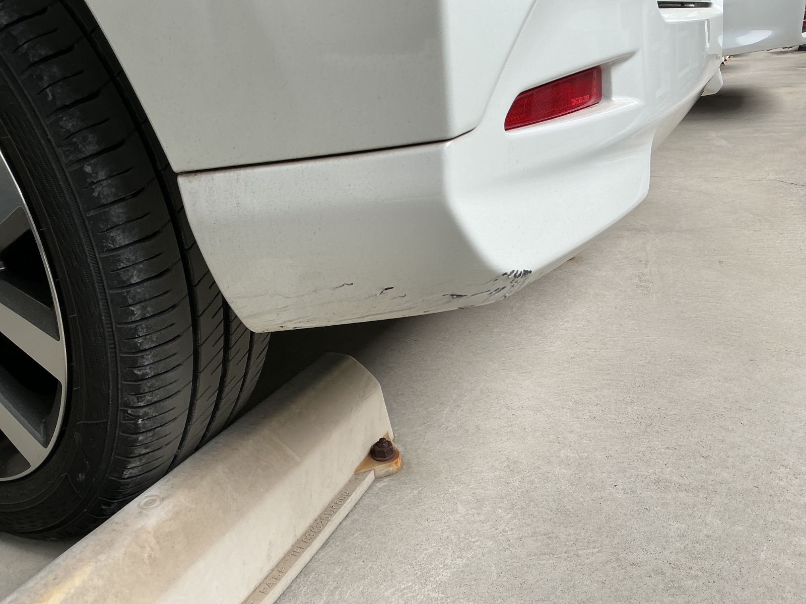 キズ・ヘコミ_55