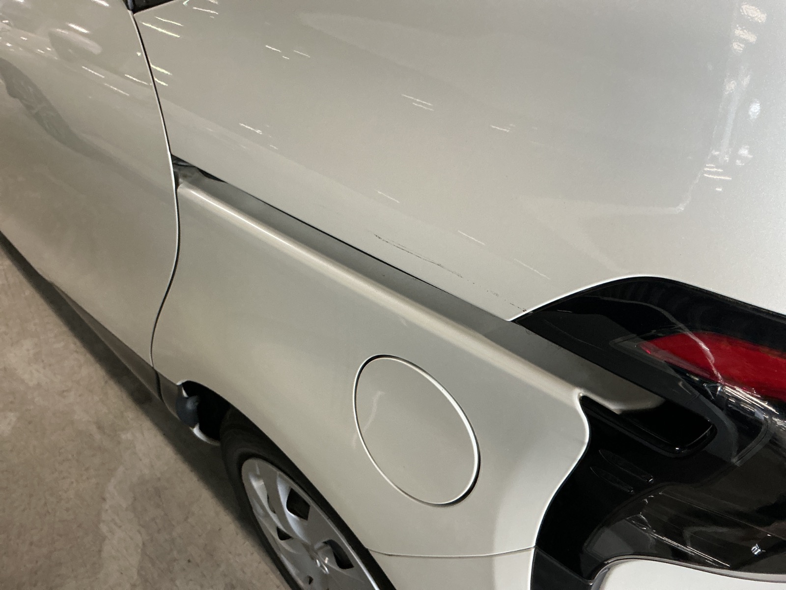 キズ・ヘコミ_39