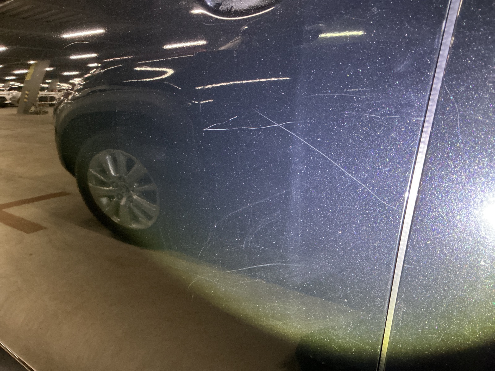 キズ・ヘコミ_17