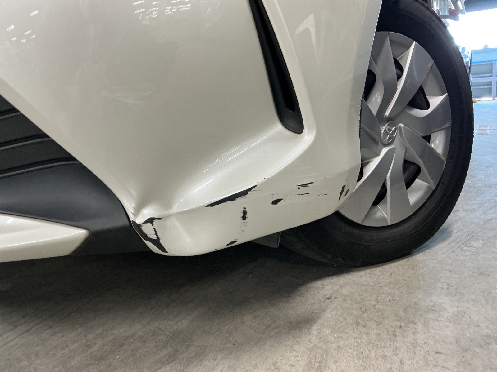 キズ・ヘコミ_05