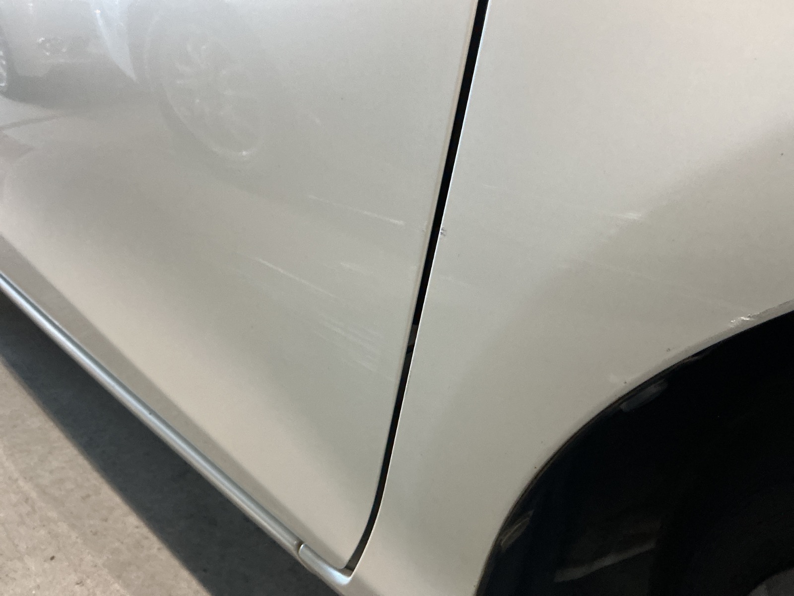 キズ・ヘコミ_18