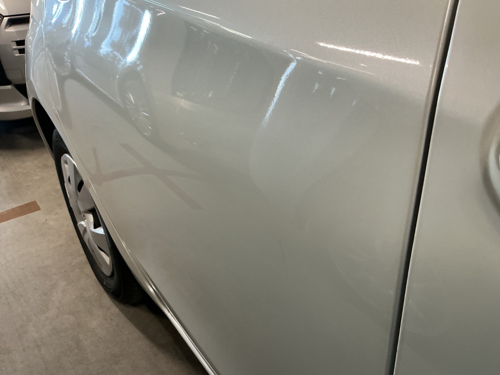 キズ・ヘコミ_26