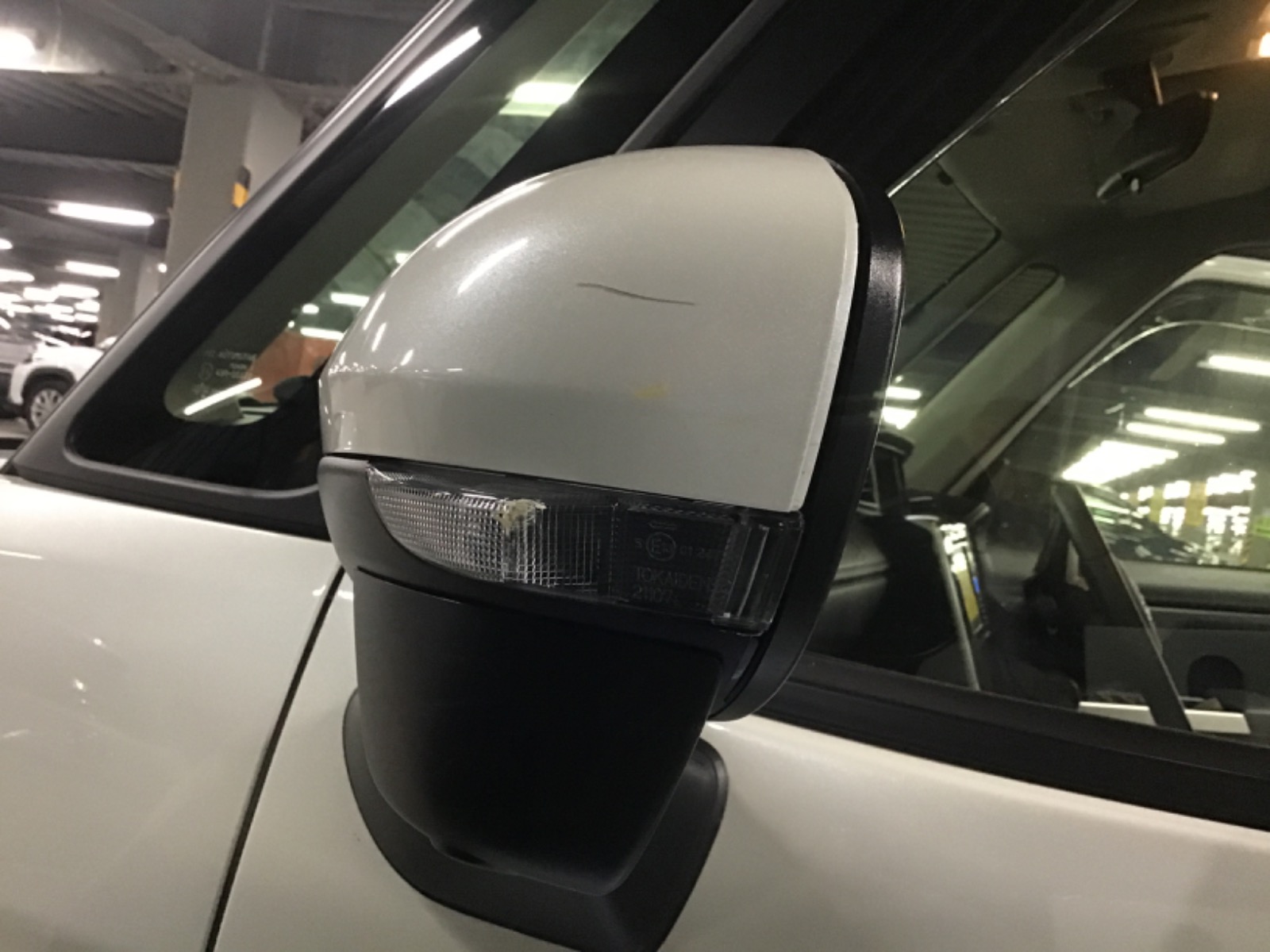 キズ・ヘコミ_64