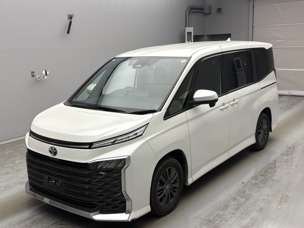 ヴォクシー 2.0S-G 8ニンノリ