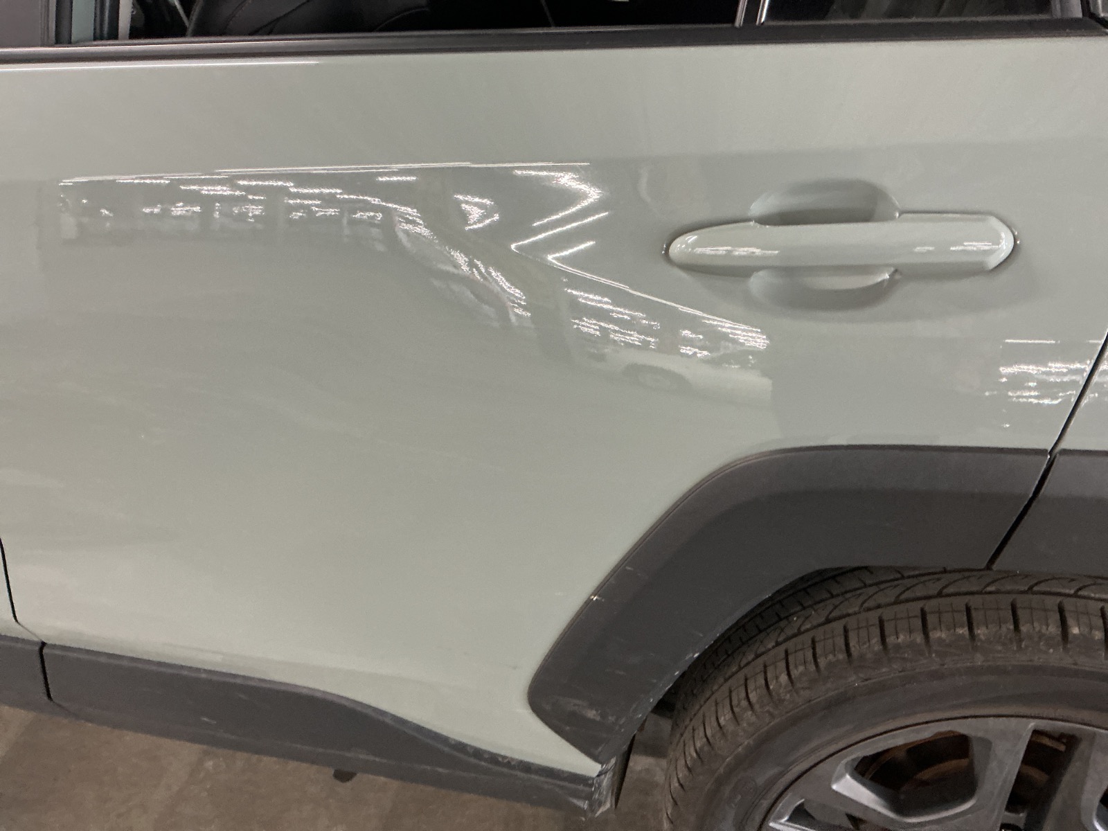 キズ・ヘコミ_24