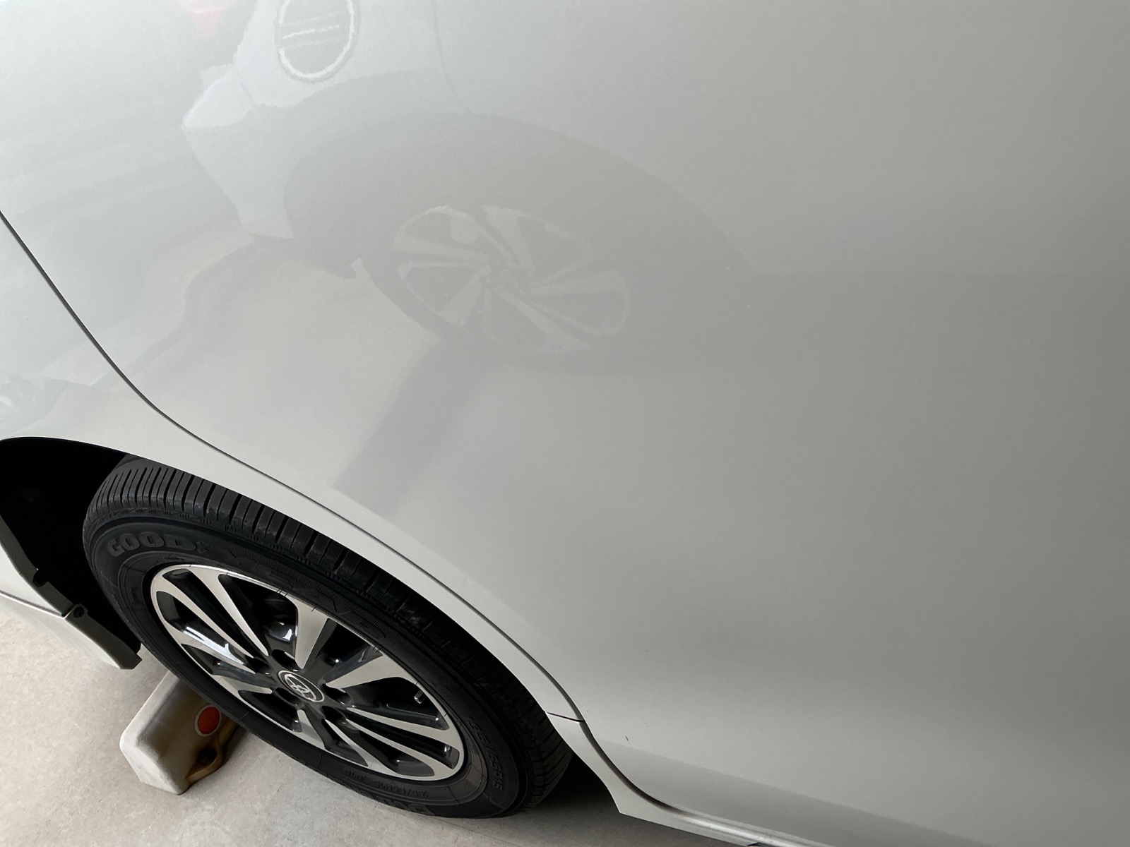 キズ・ヘコミ_27