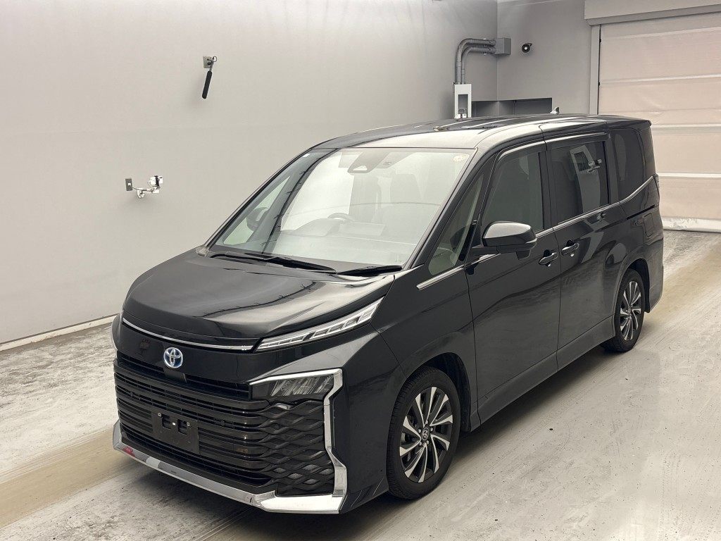 トヨタ ヴォクシー HV 1.8S-Z