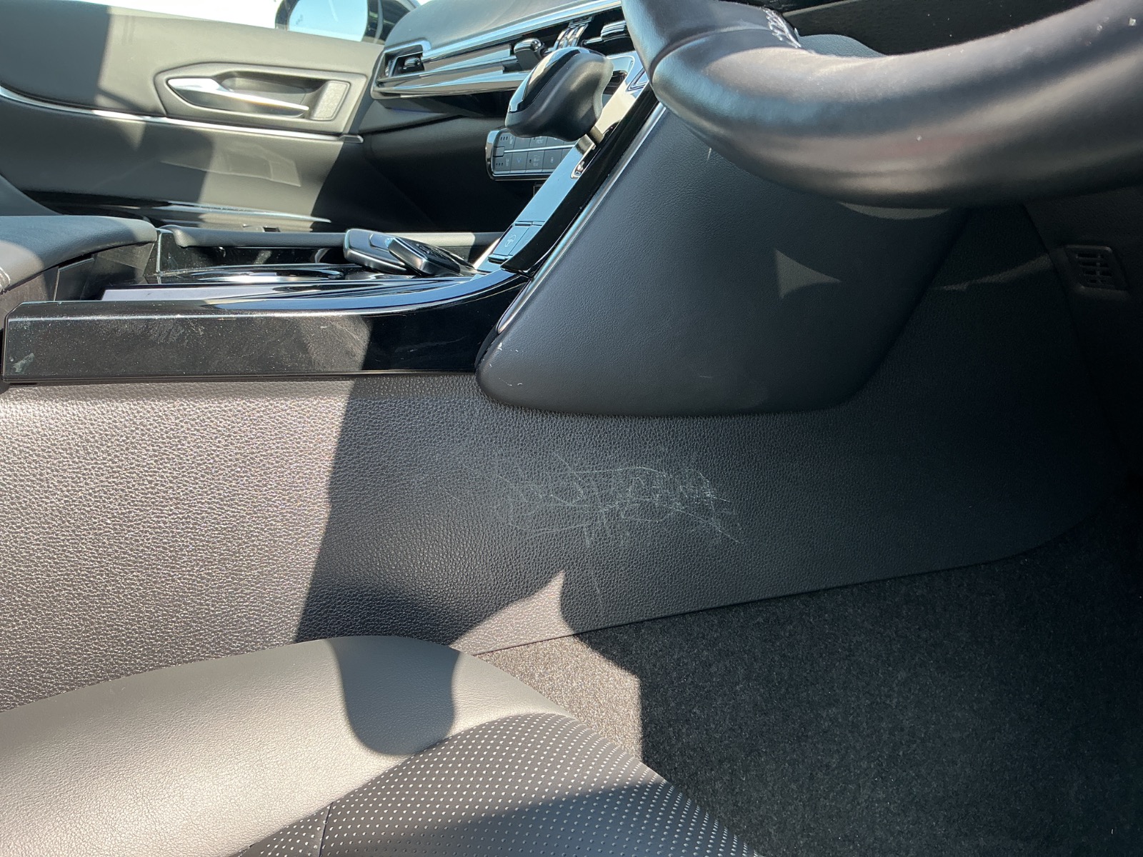 キズ・ヘコミ_64