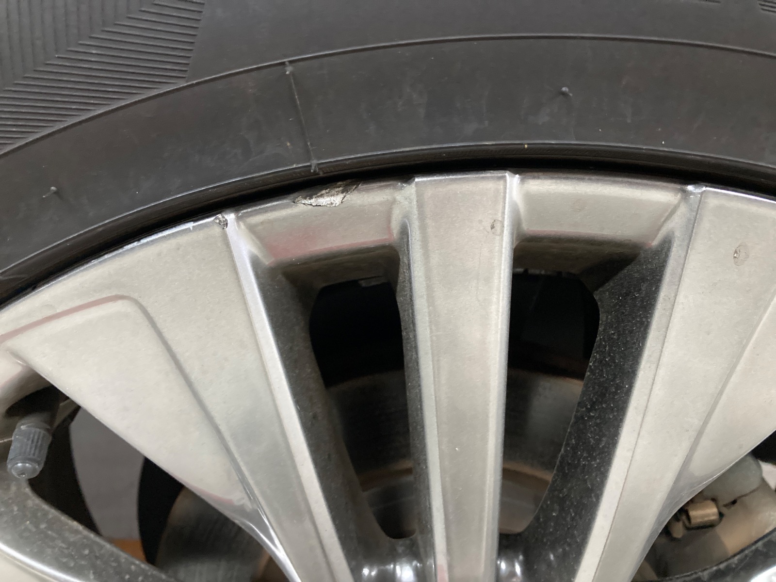 キズ・ヘコミ_60