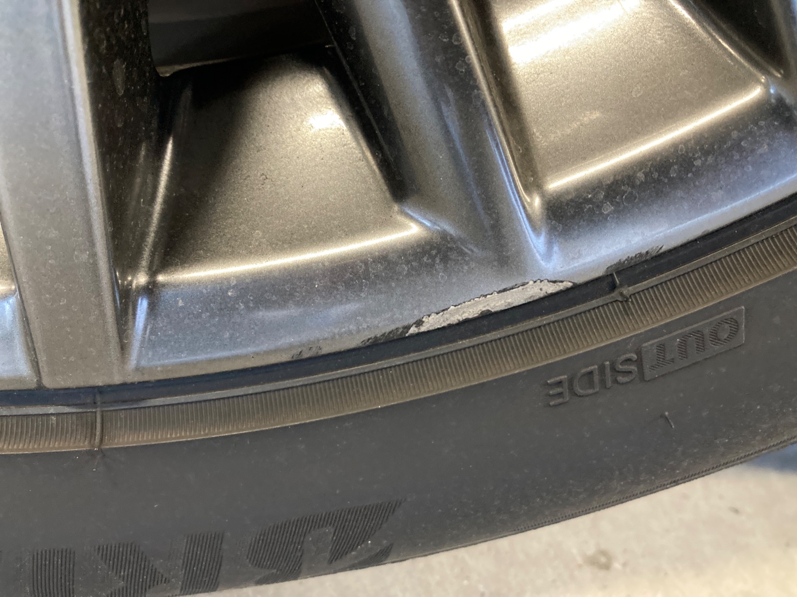 キズ・ヘコミ_59