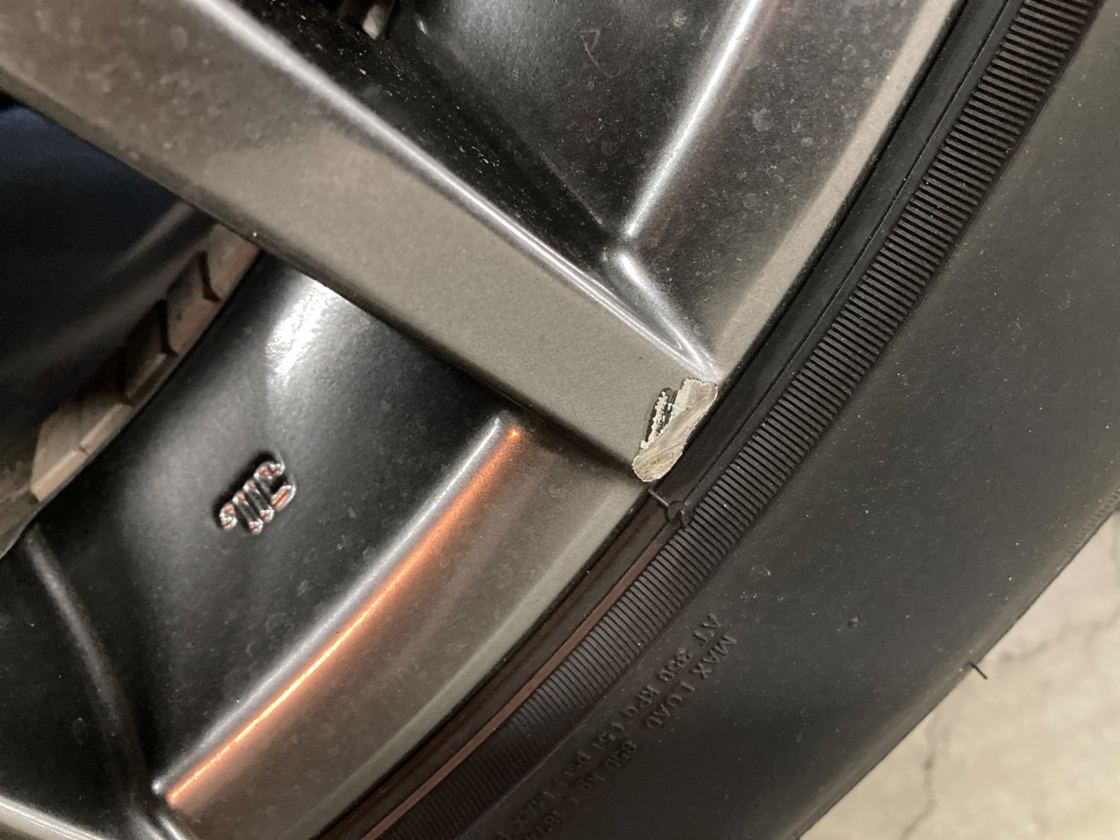 キズ・ヘコミ_62