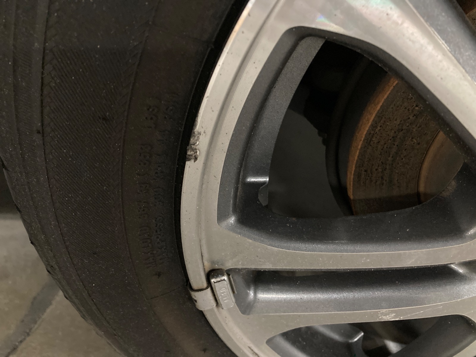 キズ・ヘコミ_60