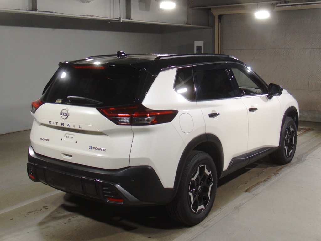 エクストレイルHV X e4ORCE エ