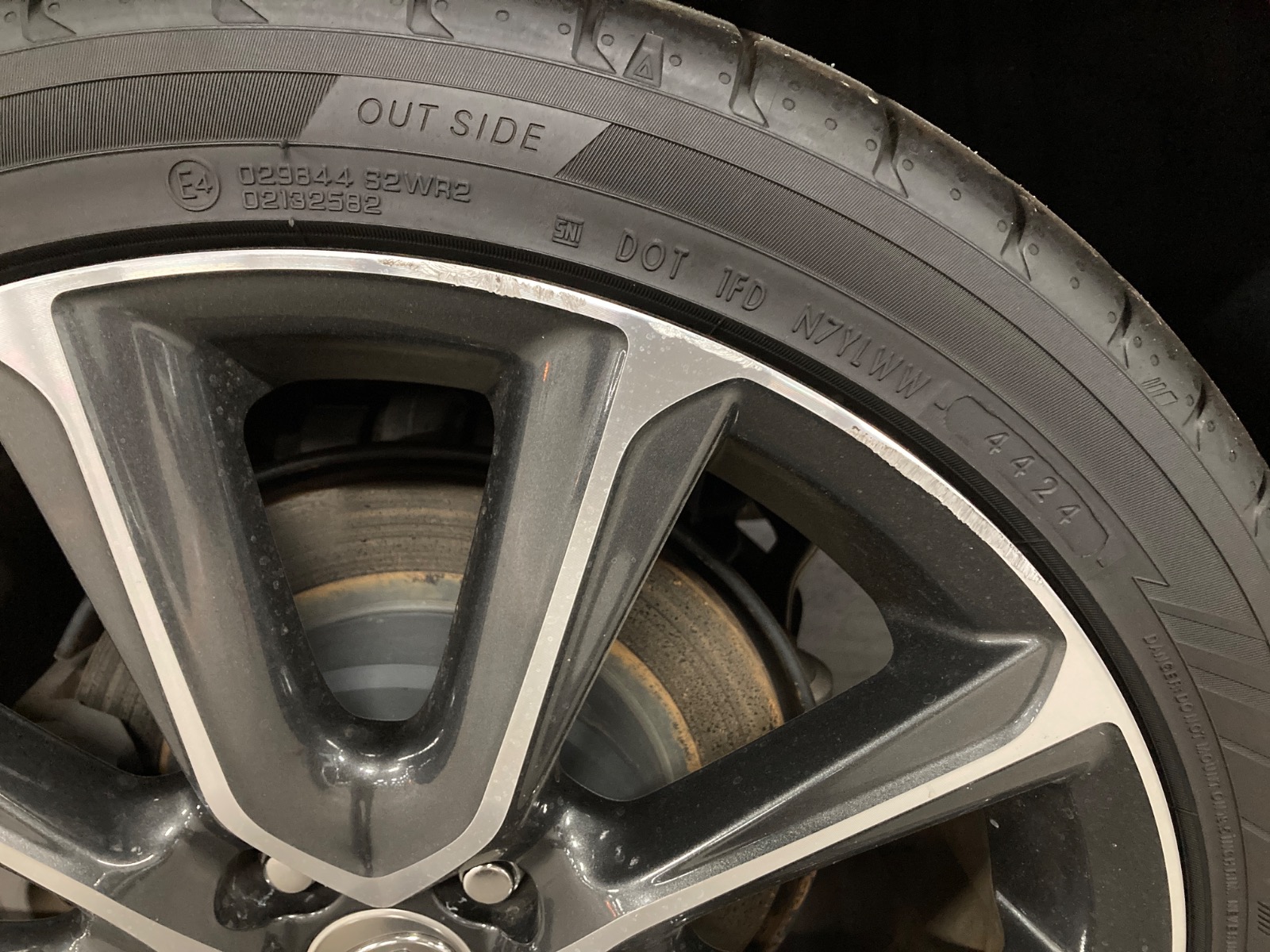 キズ・ヘコミ_61