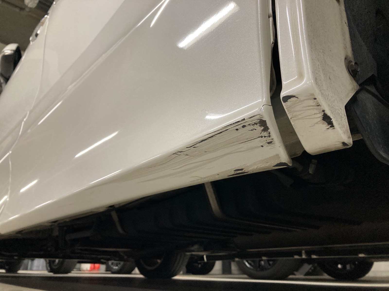 キズ・ヘコミ_25