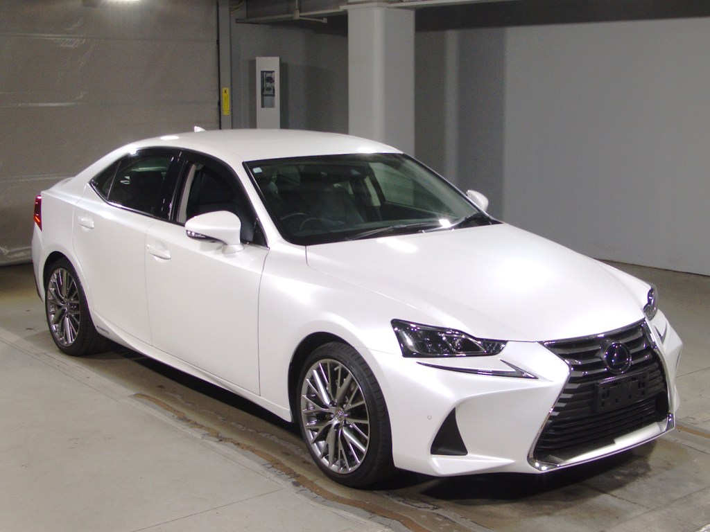 IS300h バージョンL