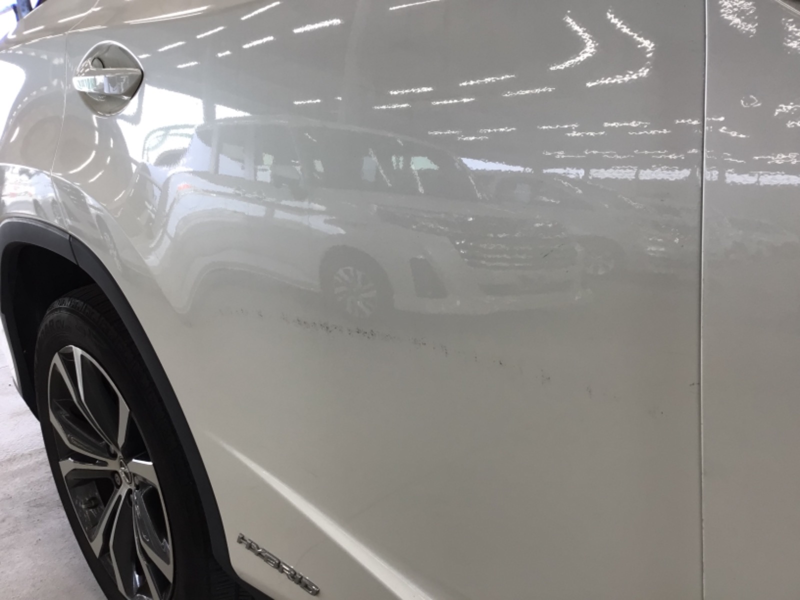 キズ・ヘコミ_26