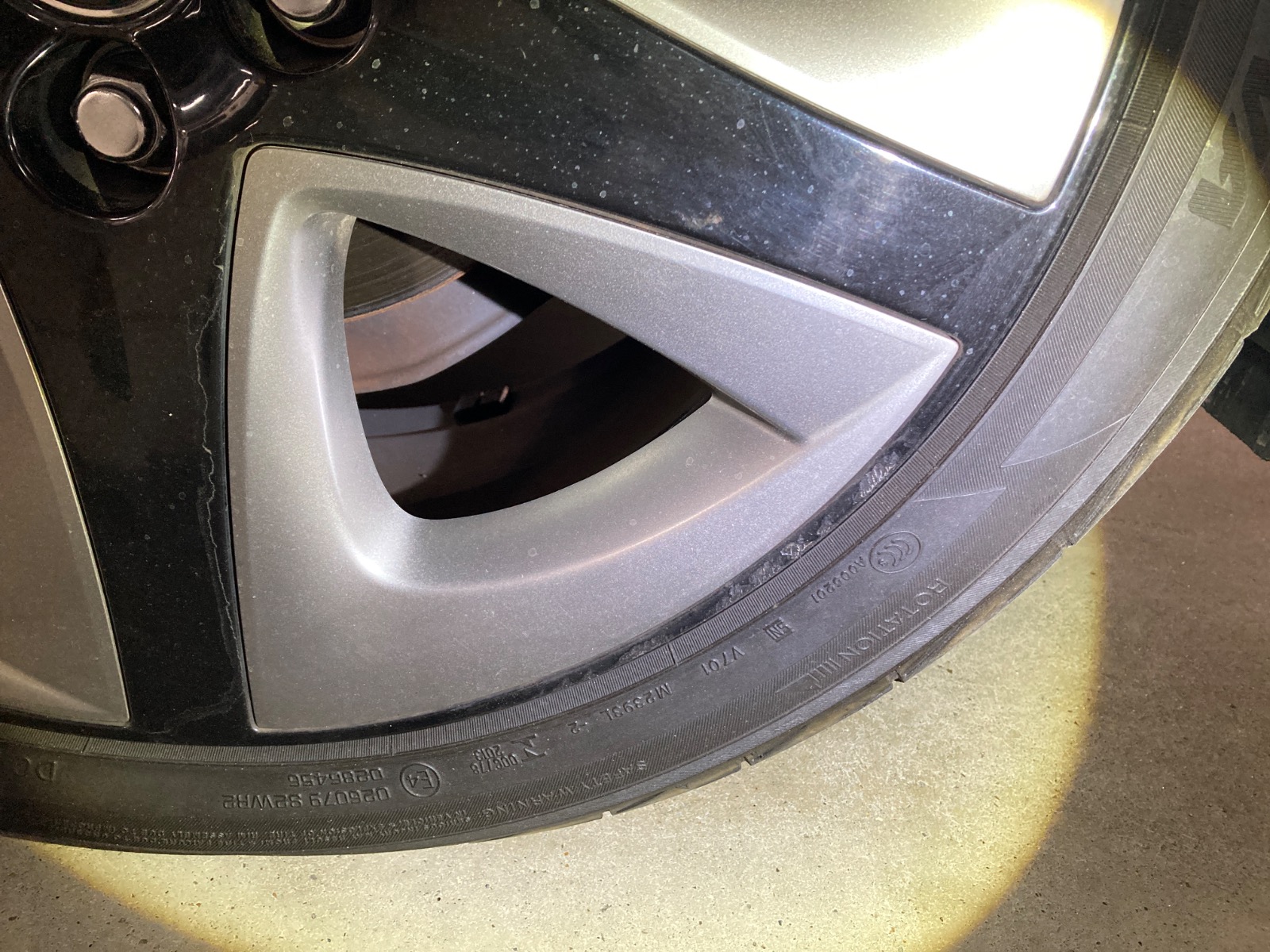 キズ・ヘコミ_60