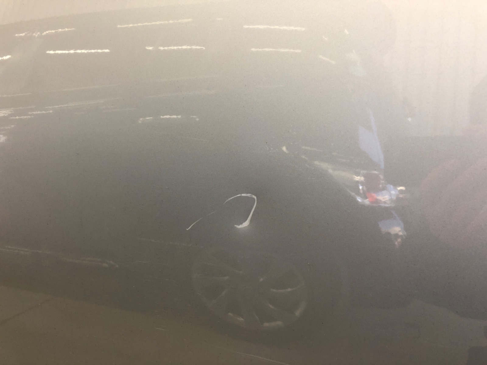 キズ・ヘコミ_25