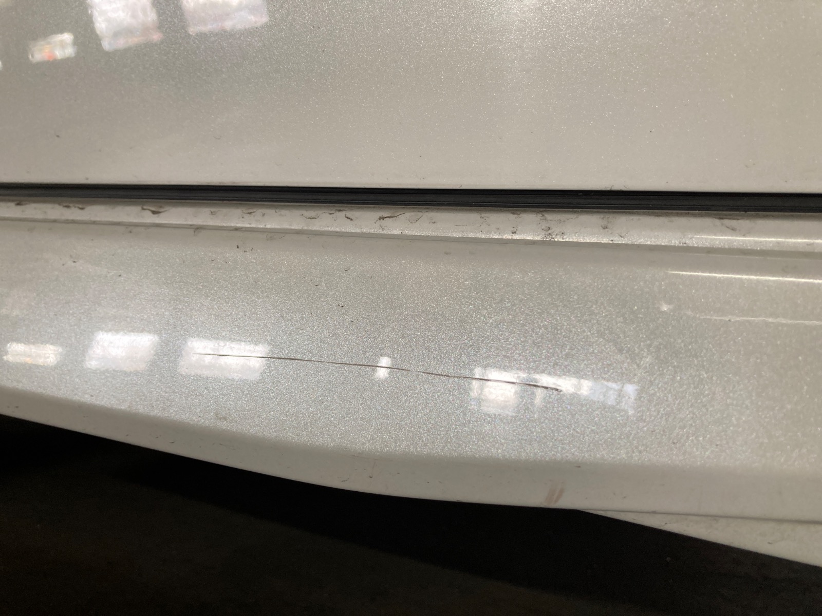 キズ・ヘコミ_23