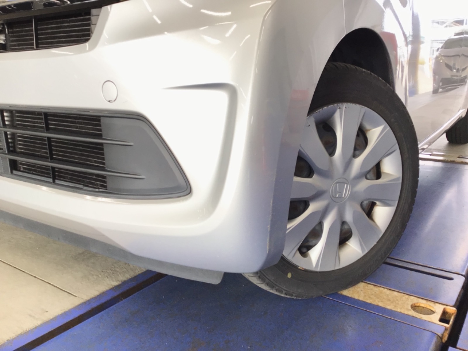 キズ・ヘコミ_05