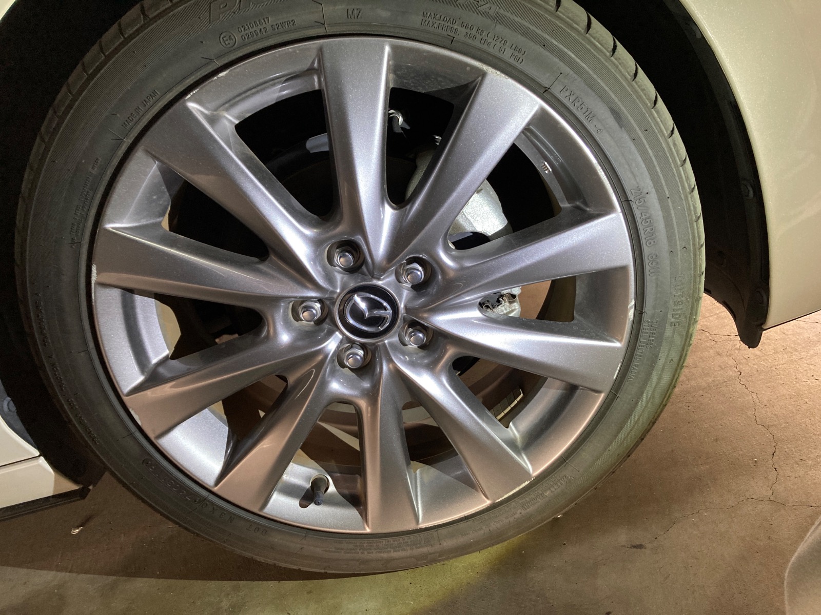 キズ・ヘコミ_60