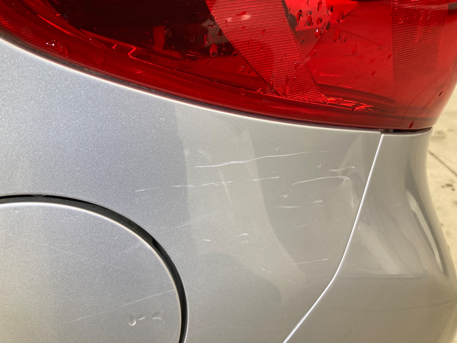 キズ・ヘコミ_39