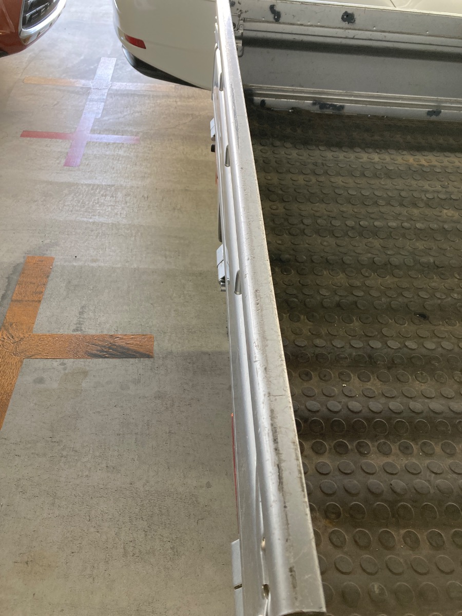 キズ・ヘコミ_42