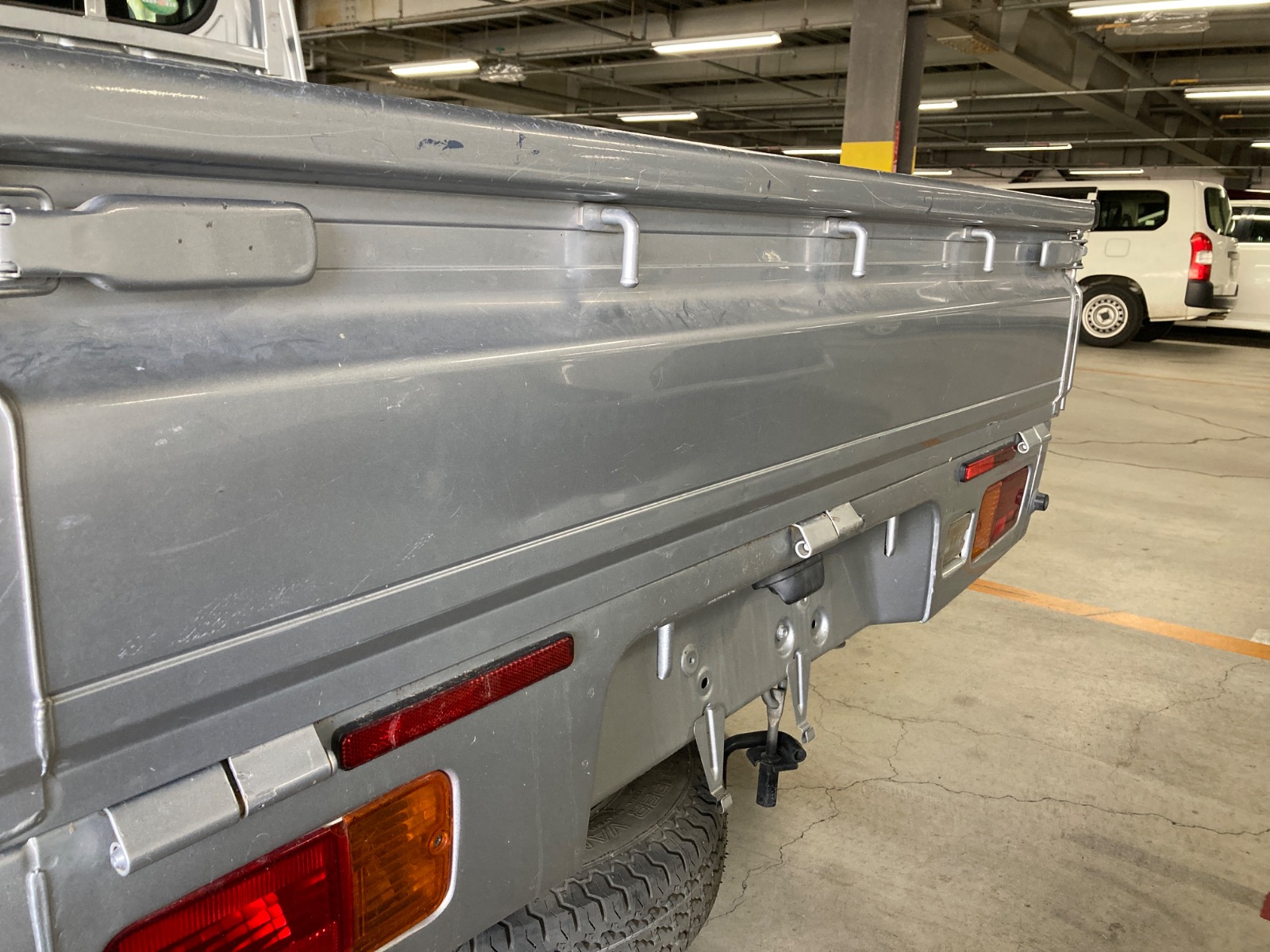 キズ・ヘコミ_53